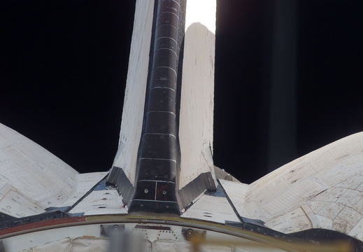 STS117-E-05033