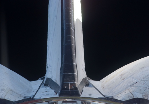 STS117-E-05105