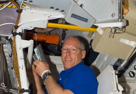 STS117-E-06650