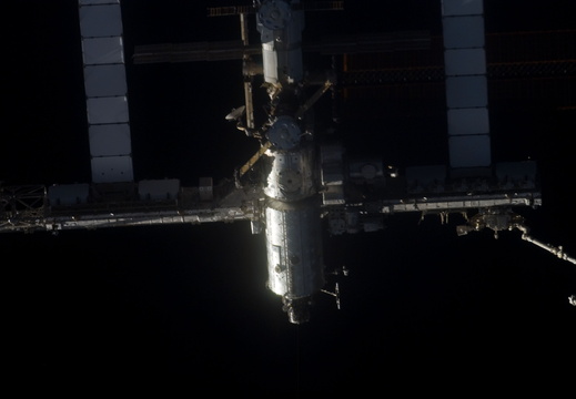 STS117-E-06774