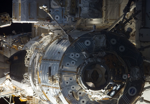 STS117-E-06789