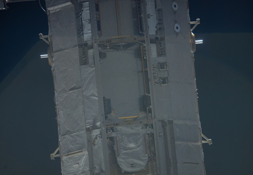 STS117-E-06825