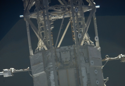 STS117-E-06826