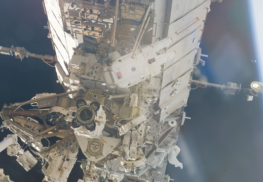 STS117-E-06879