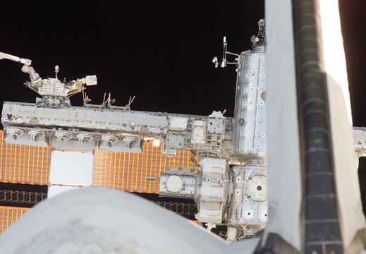 STS117-E-06968