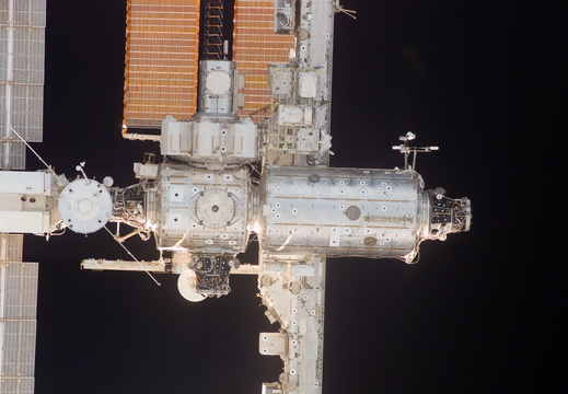 STS117-E-06975