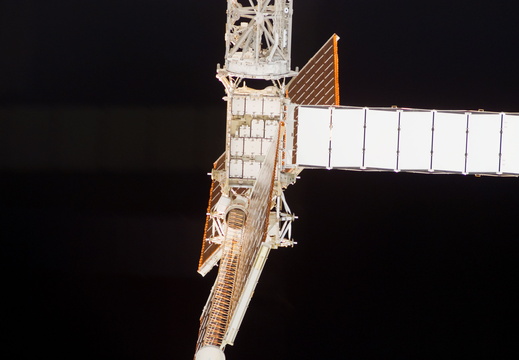 STS117-E-06981