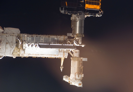 STS117-E-06993
