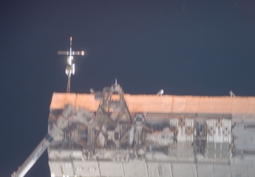 STS117-E-06994