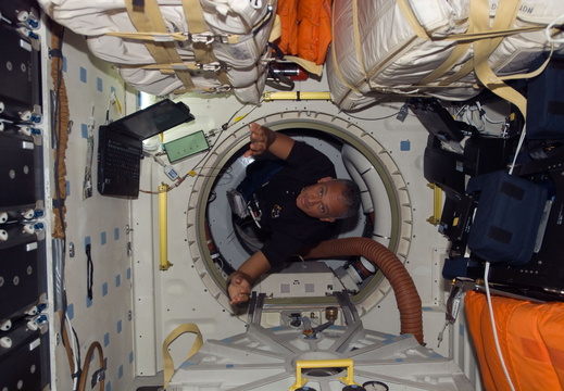 STS117-E-07117