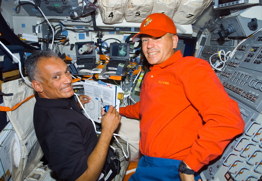 STS117-E-07202