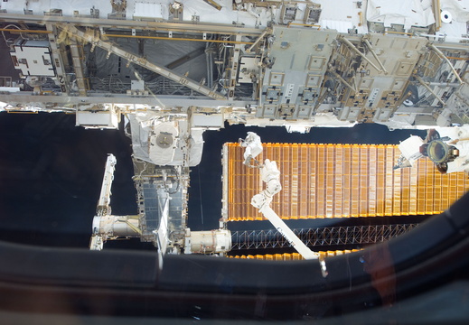 STS117-E-07241