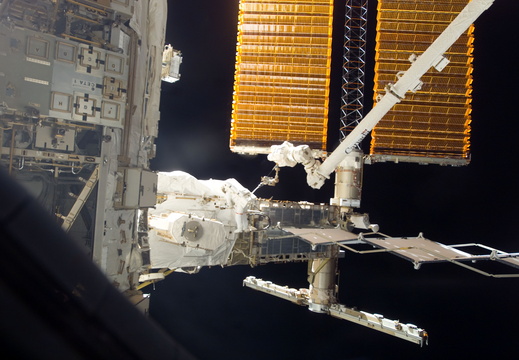STS117-E-07249