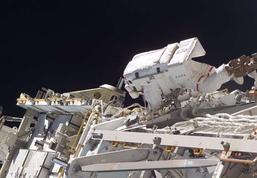 STS117-E-07269