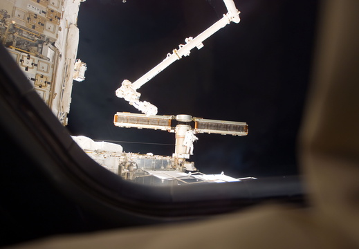 STS117-E-07620