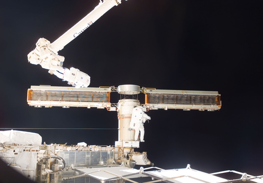STS117-E-07623