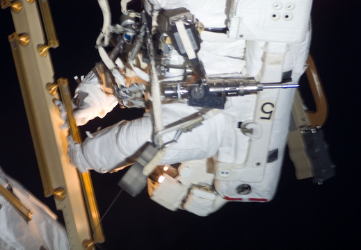 STS117-E-07724
