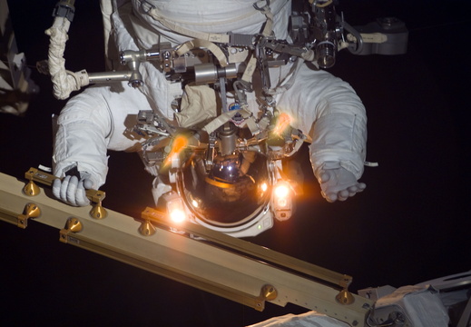 STS117-E-07726
