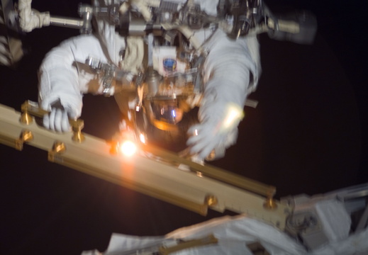 STS117-E-07727