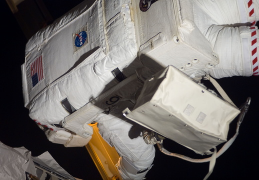 STS117-E-07733