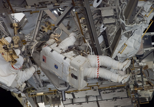 STS117-E-07781