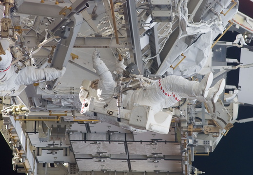 STS117-E-07788