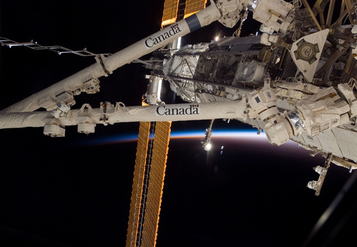 STS117-E-07884