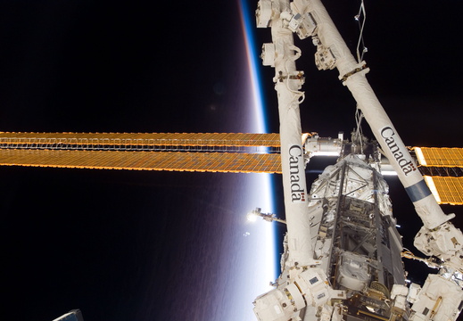 STS117-E-07888