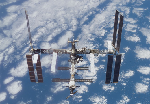 STS117-E-08039
