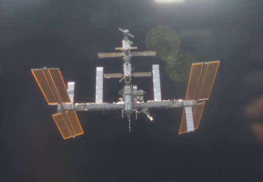 STS117-E-08069