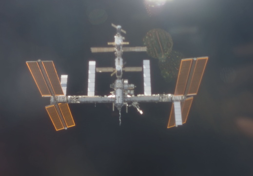 STS117-E-08071