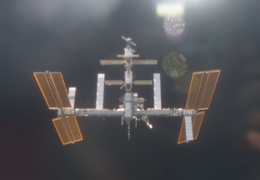 STS117-E-08073