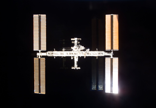STS117-E-08729