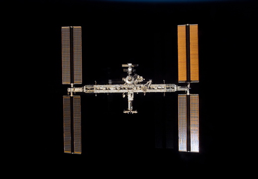 STS117-E-08730