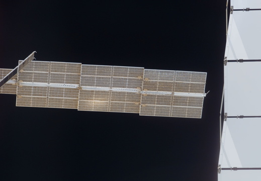 STS117-E-08845