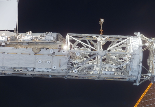 STS117-E-08859