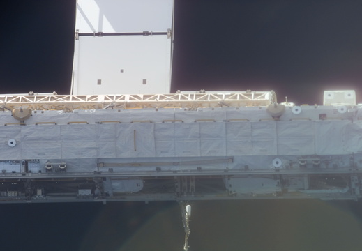 STS117-E-08894