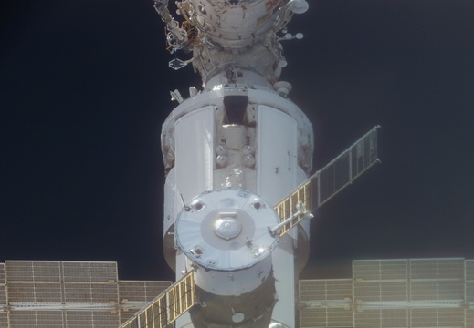 STS117-E-08898