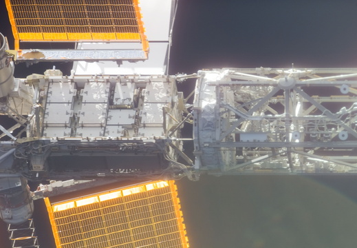 STS117-E-08900