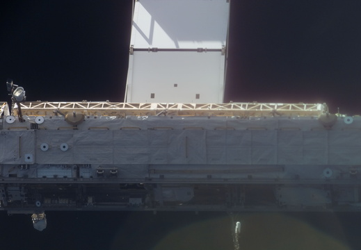 STS117-E-08937