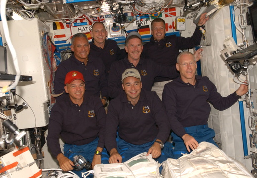 STS117-E-09020
