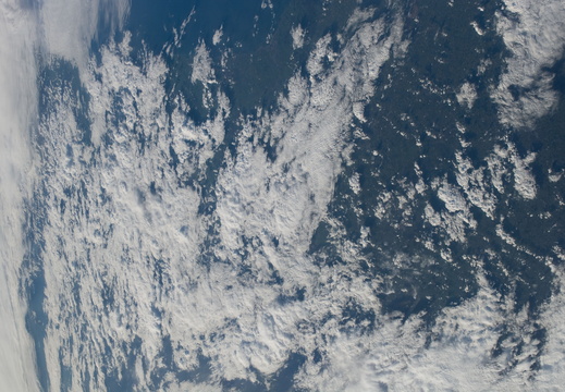 STS117-E-09371