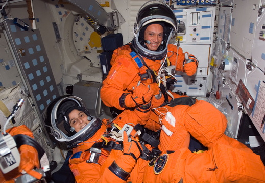 STS117-E-09701