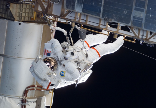 STS118-E-06301