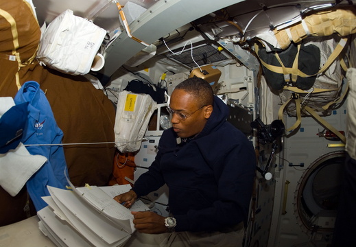 STS118-E-06936
