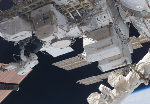 STS118-E-06999