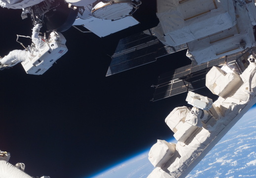 STS118-E-07014