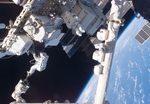STS118-E-07022