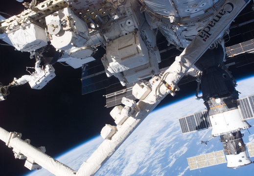 STS118-E-07028