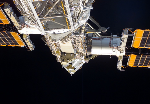 STS118-E-07240